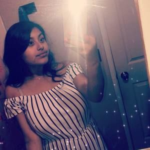 Meet your Posher, Anayeli